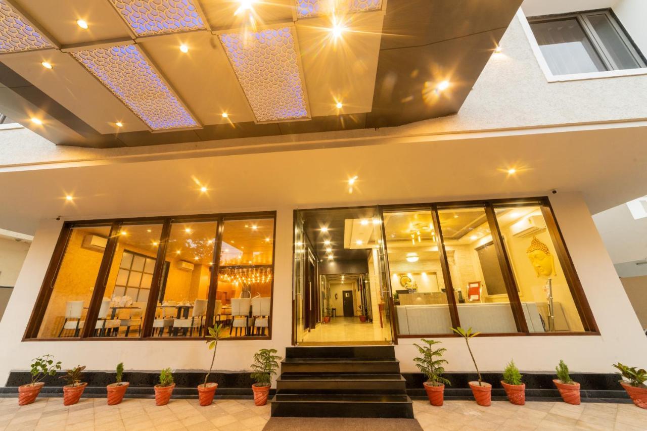 Hotel Siddhartha Inn أُودايبور المظهر الخارجي الصورة
